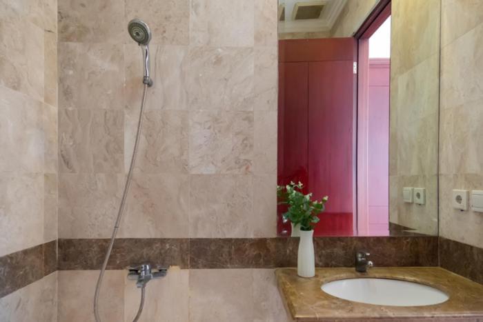 Twospaces Living At The Unit Residence Jakarta Bagian luar foto